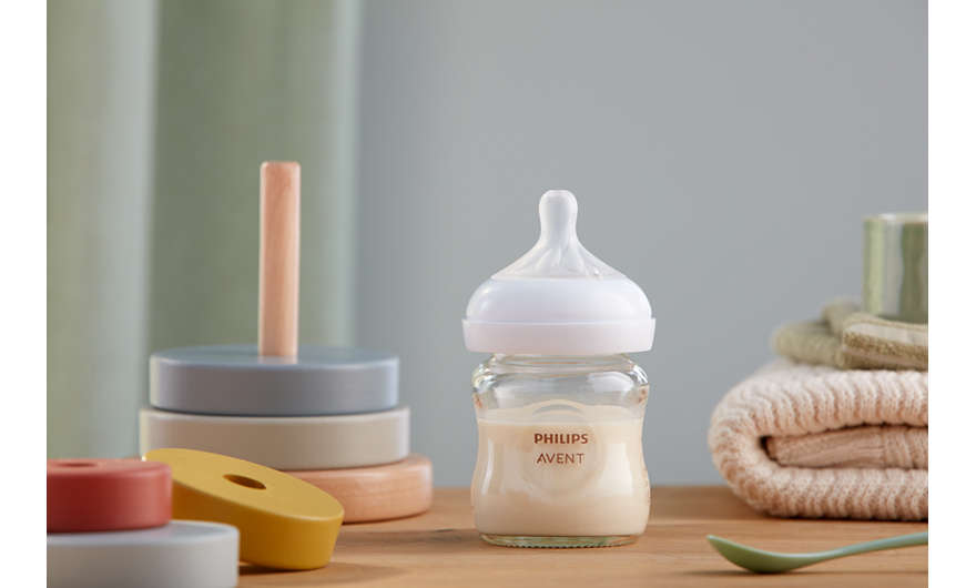 Philips Avent Glass Natural Baby Bottle With Natural Response Nipple -  Clear - 4oz : Target